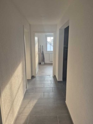 Erstbezug nach Sanierung mit Einbauküche: Exklusive 3-Raum-Wohnung mit geh. Innenausstattung