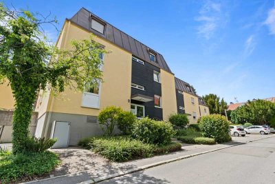 Charmante 2-Zimmer-Wohnung mit Westbalkon und  Tiefgaragenstellplatz in zentraler Lage von Kempten
