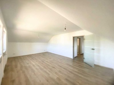 Helle 4-Zimmer, neuwertig renovierte Dachgeschosswohnung in Lebach