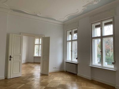 Bezugsfreie hochherrschaftliche 7-Zi-Wohnung mit Gartenanteil