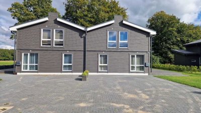 Neue bezugsfertige Hälfte eines Doppelhauses in Basdahl