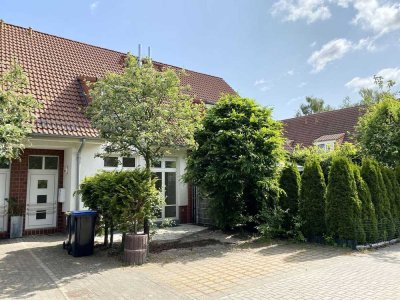 Platz für die ganze Familie! 5 lichtdurchflutete Zimmer, 2 Bäder, großes UG! Keine Provision