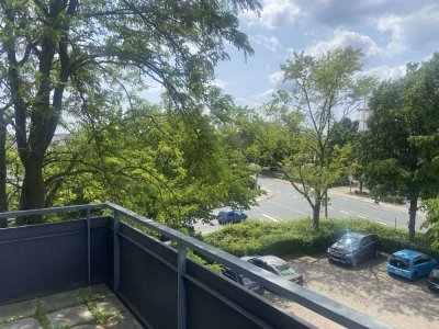 Renovierte 3-Zimmer-Wohnung mit Balkon