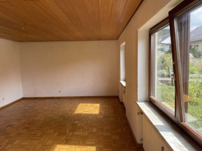 2-Zimmer-EG-Garten-Wohnung mit Terrasse und Einbauküche in Bad Kissingen
