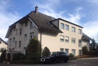 Exklusive, großzügige 3-Zimmer-Dachgeschosswohnung mit Balkon im Dortmunder Süden - provisionsfrei
