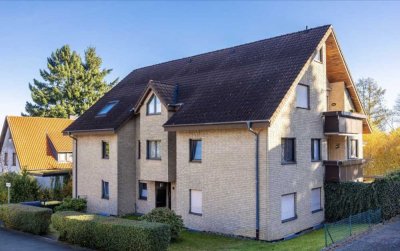 Schöne und helle Maisonette-Wohnung mit Carport
in ansprechender Lage 750 €, 85 m², 3 Zimmer