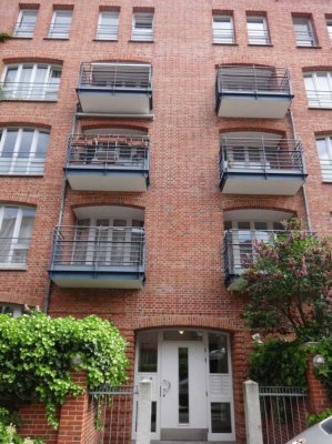 Schicke 3-Zimmer Wohnung mit Balkon im 2. OG in Bremen-Altstadt