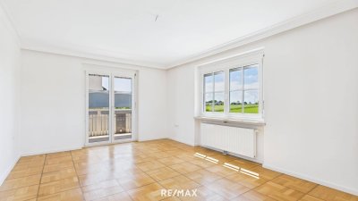 TOP Gepflegtes Ein oder Zweifamilienhaus mit Pool in TOP LAGE