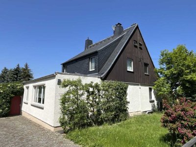 Dresden-Omsewitz: DHH mit Ausbaureserve