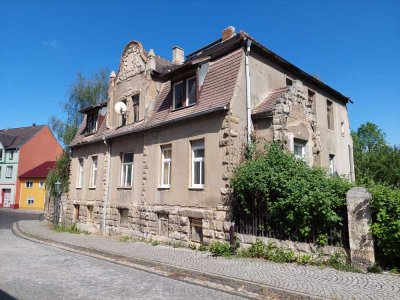 Neuer Kaufpreis - Repräsentatives Mehrfamilienhaus im historischen Ortskern von Mücheln/Geiseltal