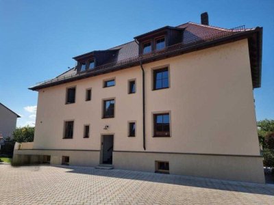 Stattliches Anwesen ...
Renoviertes Mehrfamilienhaus mit großem Grundstück ...