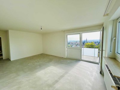 Frisch renovierte 3-Zimmer-Wohnung im 7. OG mit Traumblick über Viernheim bis zum Odenwald