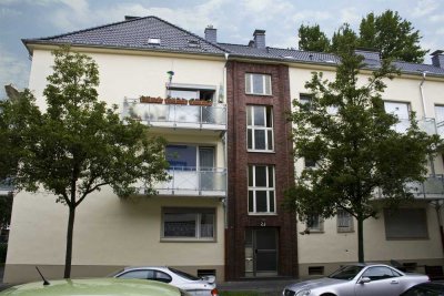 kompl.sanierte 2-Zi-Whg.mit Balkon+Loggia