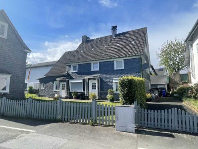 Einfamilienhaus mit EBK in Burscheid-Benninghausen zum 1.6.2024 zu vermieten.