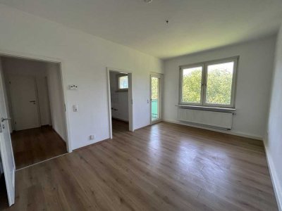 sehr zentral * neues Bad * Balkon * helle 3,5-Zimmer-Wohnung