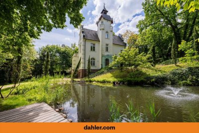 Traumhaftes Villenanwesen auf einem parkähnlichem Grundstück - weitere Bebauung möglich