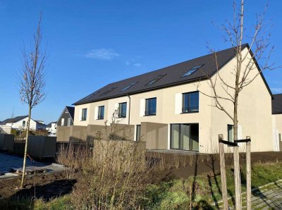 Reihenmittelhaus mit Garten & Einbauküche - Baujahr 2022