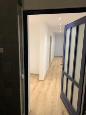 Wunderschöne 100 m² Wohnung mit Balkon - TOP renoviert