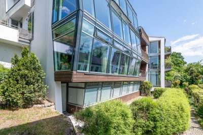 Mit Blick in den Hafen: Exklusive, nahezu 170 m² große Erdgeschosswohnung in Övelgönne