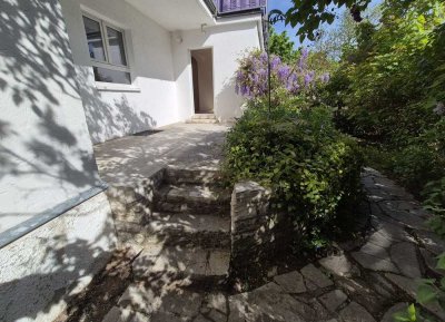 Attraktive 4-Zimmer-Terrassenwohnung mit gehobener Innenausstattung mit EBK in Baiersdorf