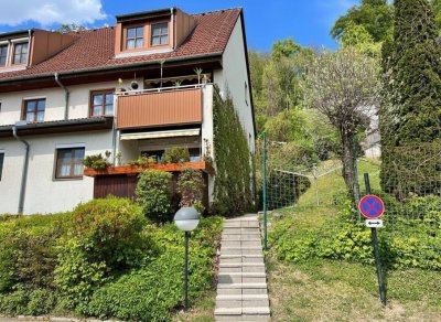 Großzügige 5-Zi-DG-Wohnung in Linz mit Balkon, Loggia &amp; Garage – Traumlage!