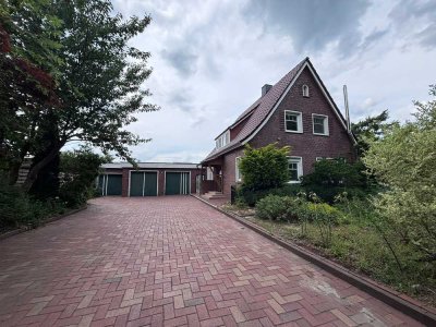 Erstbezug nach Sanierung: Günstige 6-Raum-Einfamilienhaus mit geh. Innenausstattung und EBK