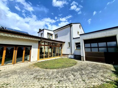 Super Liegenschaft: 6 Zimmer, Pool, Wintergarten und Garage – Ihr neues Zuhause!
