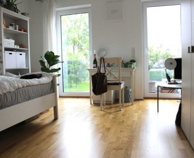 Attraktive, neuwertige 2-Zimmer-Wohnung mit gehobener Innenausstattung mit EBK (in Markt Schwaben