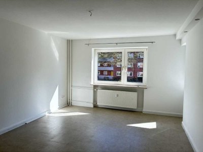 4-Raumwohnung mit Balkon ab sofort verfügbar!