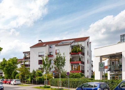 Sonnige Dachterrasse! Laminat! Ansprechendes Bad! Gepflegte Anlage!