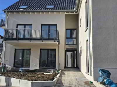 ***  Igstadt - Neubau Erstbezug: Exklusive 4-Zimmer-Wohnung mit hochwertiger Ausstattung ***