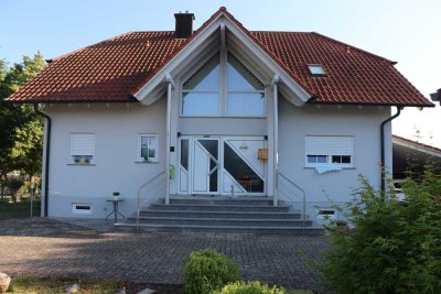 Freistehendes WOHNHAUS am Ortsrand