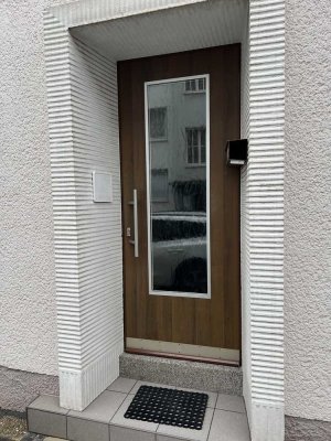 Frisch renovierte 2 Zimmer Wohnung mit Balkon in stadtnaher Lage von Remscheid