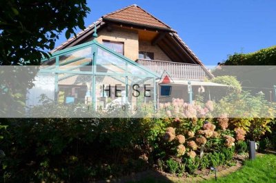 1-Familienwohnhaus mit Carport, Wintergarten und Swim-Spa mit Gegenstromanlage