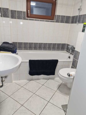 2 Zimmer Wohnung mit EBK und Wannenbad