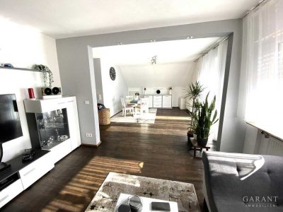 Sehr gut geschnittene 2 1/2 Zimmer-Wohnung in toller Lage mit Balkon und Garage!