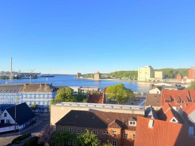 Lebendiges Flensburg: 4-Zimmer-Wohnung in zentraler Lage