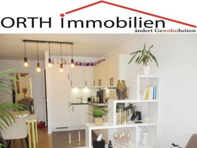 2 Zimmer Whg. Eignet sich für eine Einzelperson!  Balkon, EBK, Parkett + Fußbodenheizung.
