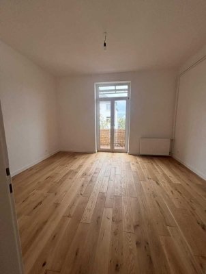 Sanierter liebenswerter Altbau- 3-Zimmer-Wohnung im Ostend