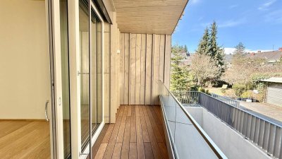 ERSTBEZUG am Fuße des Kreuzbergls: super coole 3-ZI Wohnung mit eigenem Hauseingang und 2 Balkonen