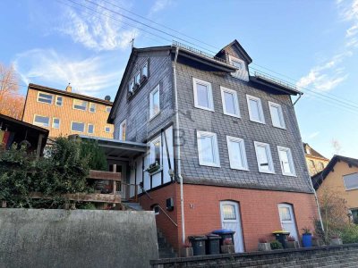 Zweifamilienhaus mit Potenzial – ideal für Kapitalanleger oder Eigennutzer