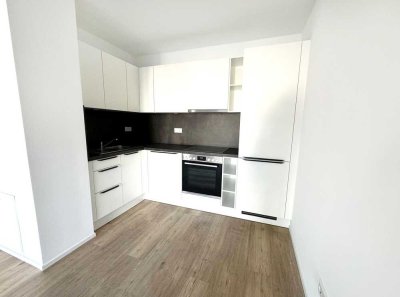 Lichtdurchflutete Neubau Wohnung mit großem Balkon