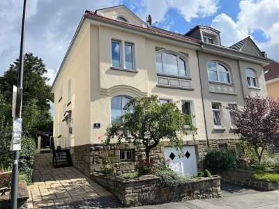 * RESERVIERT * Lichtdurchflutete Doppelhaushälfte Topzustand