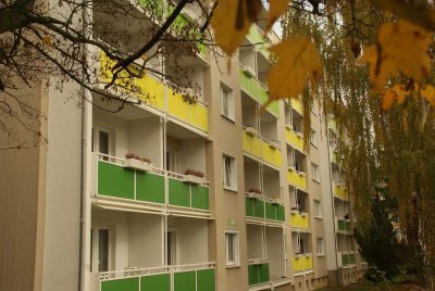 Wohnen in toller Lage  „Zeitz-Ost“ - 2-Raum-Wohnung mit Balkon und Dusche im 3. OG