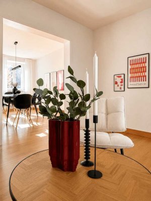 Kernsanierter Altbau · 4 Zi. · 90 m² · 70 m vom Schlosspark-Biebrich entfernt