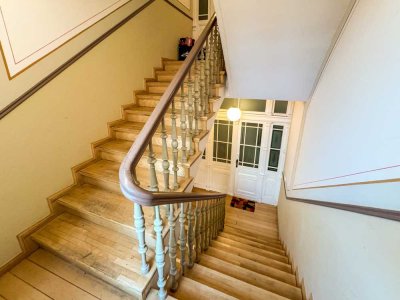 4-Zimmer-Wohnung mit Balkon in Gründerzeitambiente