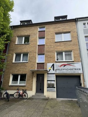 12-Zimmer-Mehrfamilienhaus in Duisburg Altstadt mit Gewerbeeinheit im Hof