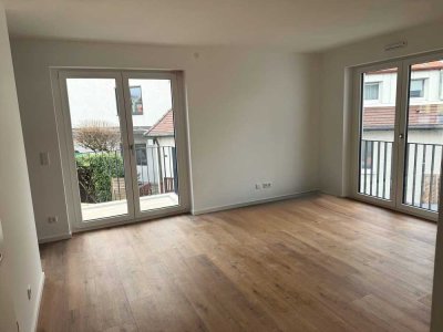 ERSTBEZUG: Exklusive 1,5 Zimmerwohnung mit Einbauküche und Balkon