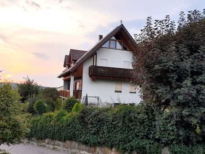 Großzügiges Einfamilienhaus mit 8 Zimmern in Amberg-Raigering