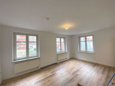 Schöne, helle 1-Raumwohnung mit Einbauküche - frisch renoviert